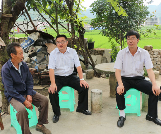 �ն���ί��Ƿ������У�����ϵũ����չ������